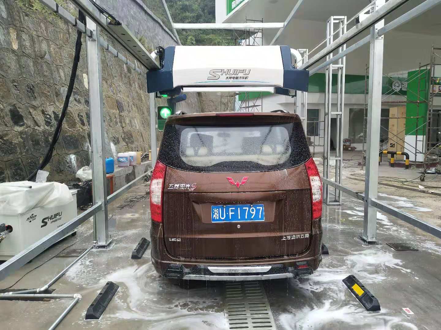 全自動洗車機(jī)